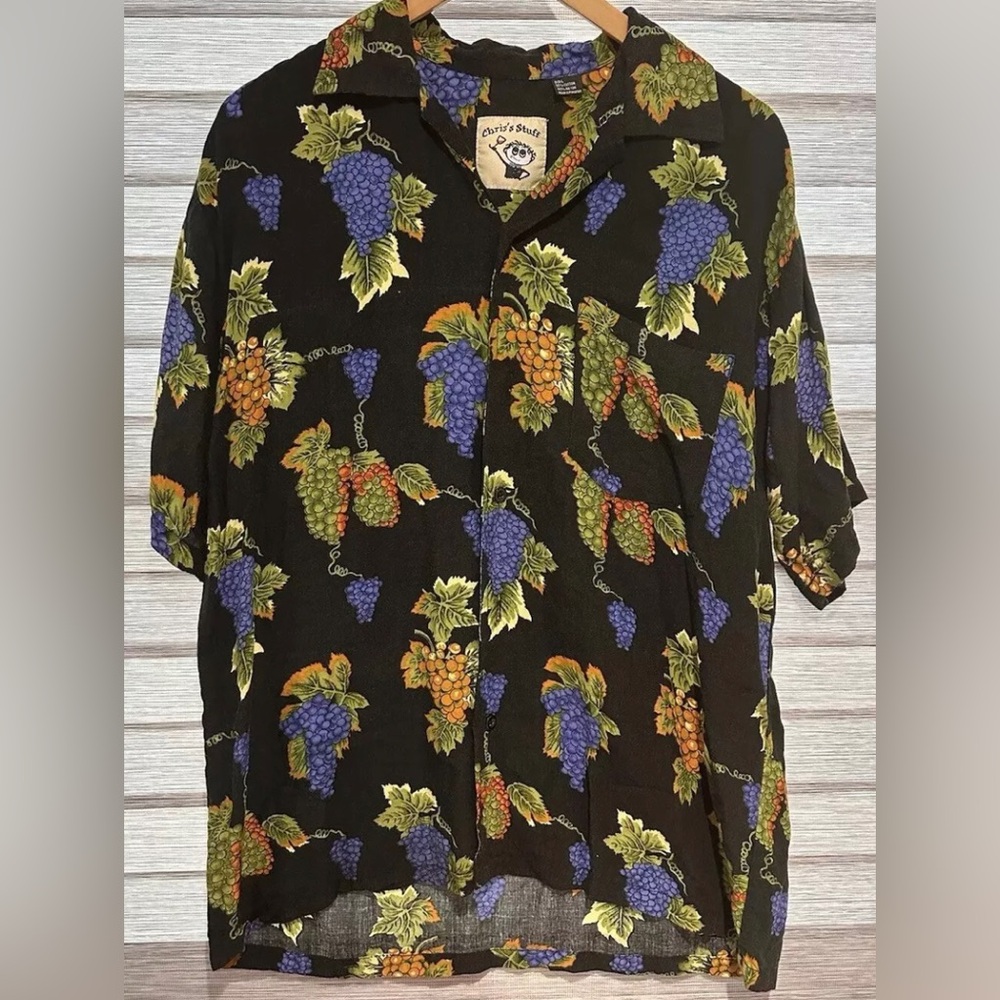 Chris's Stuff Mens L Button Up Short Sleeve Shirt Wine Bottle Grapes Hawaiian
